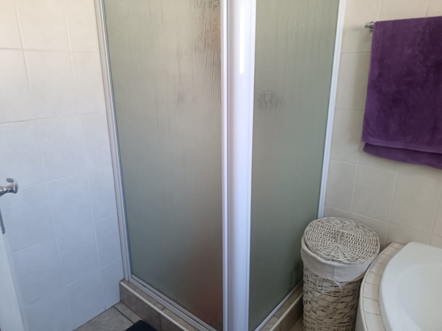4 Bedroom Property for Sale in Heuwelsig Northern Cape